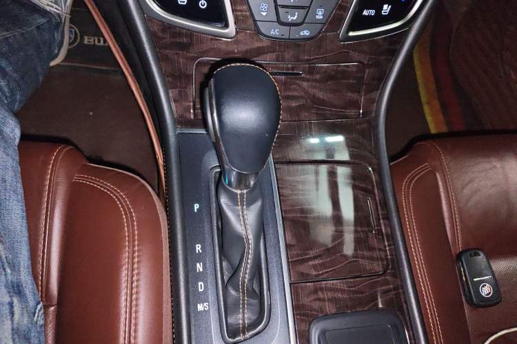 Used Buick LaCrosse 2014 2.0T SIDI Smart Luxury Flagship Edition Gear Lever