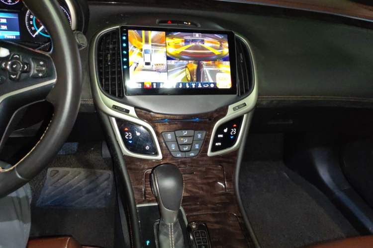 Used Buick LaCrosse 2014 2.0T SIDI Smart Luxury Flagship Edition Audio And AC Panel