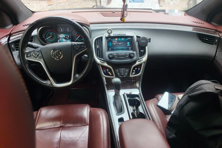 Used Buick LaCrosse 2014 2.0T SIDI Elite Tech Version Center Console