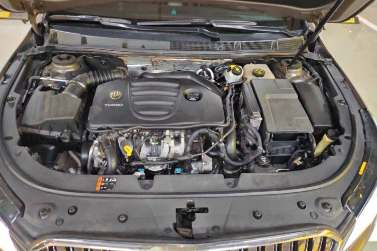 Used Buick LaCrosse 2014 2.0T SIDI Smart Luxury Flagship Edition Engine Bay