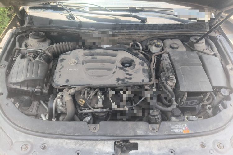Used Buick LaCrosse 2014 2.0T SIDI Elite Tech Version Engine Bay
