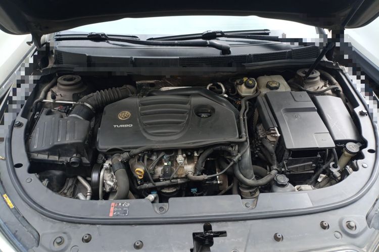 Used Buick LaCrosse 2014 2.0T SIDI Elite Tech Version Engine Bay
