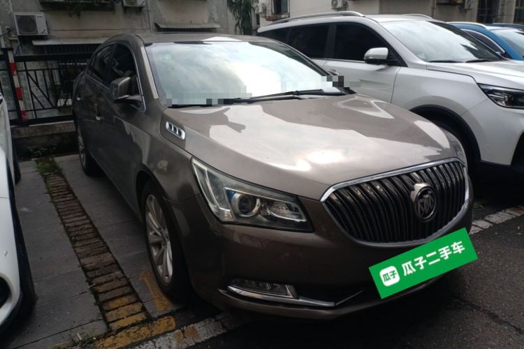 Used Buick LaCrosse 2014 2.0T SIDI Elite Tech Version Front Right 45 Deg