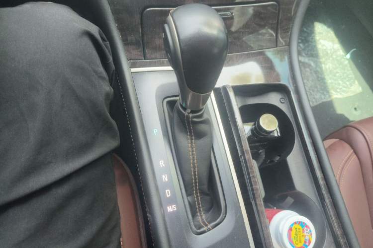 Used Buick LaCrosse 2014 2.0T SIDI Elite Tech Version Gear Lever