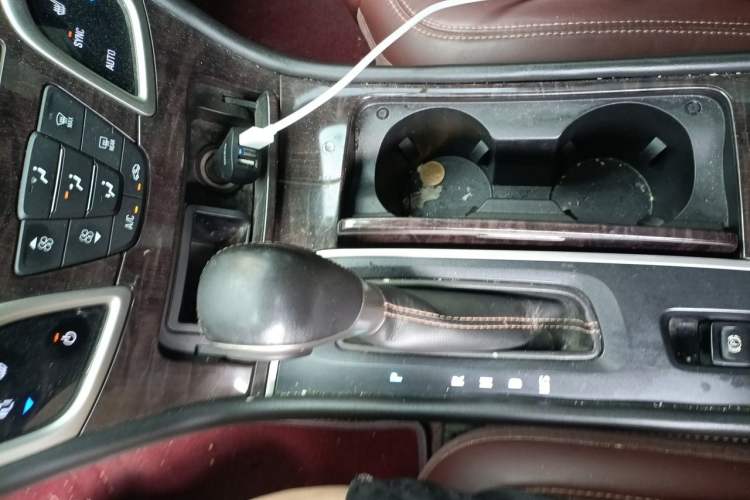 Used Buick LaCrosse 2014 2.0T SIDI Elite Tech Version Gear Lever