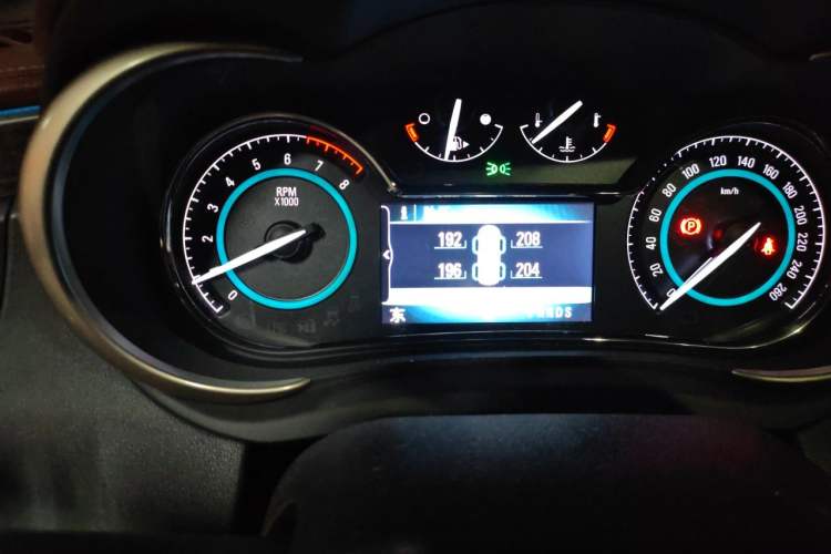 Used Buick LaCrosse 2014 2.0T SIDI Smart Luxury Flagship Edition Instrument Cluster