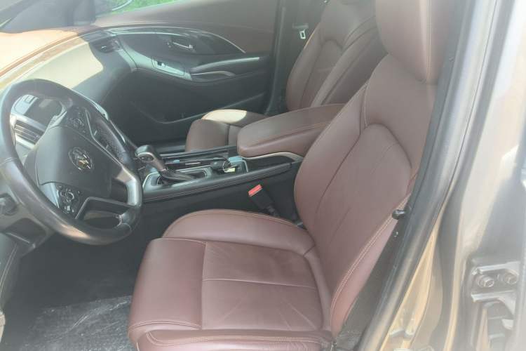 Used Buick LaCrosse 2014 2.0T SIDI Elite Tech Version Left Front Seat