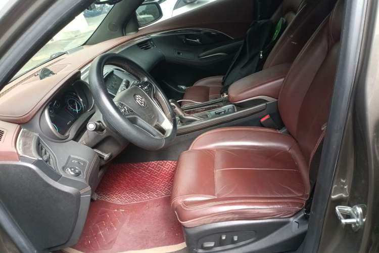 Used Buick LaCrosse 2014 2.0T SIDI Elite Tech Version Left Front Seat