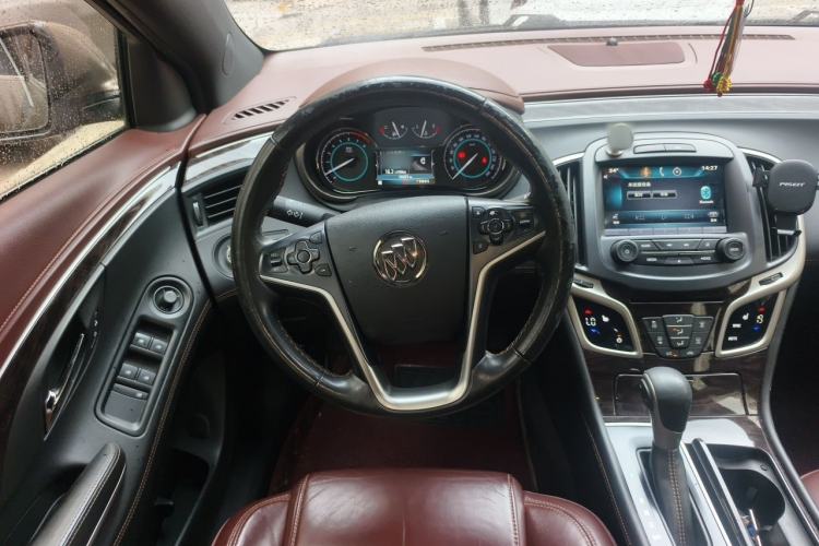Used Buick LaCrosse 2014 2.0T SIDI Elite Tech Version Steering Wheel
