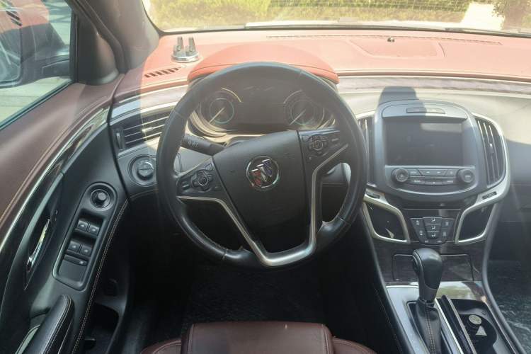 Used Buick LaCrosse 2014 2.0T SIDI Elite Tech Version Steering Wheel