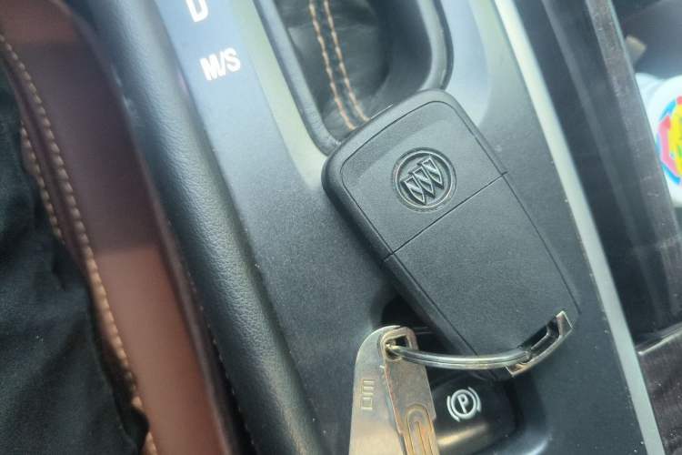 Used Buick LaCrosse 2014 2.0T SIDI Elite Tech Version Vehicle Key