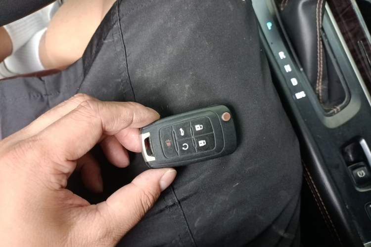 Used Buick LaCrosse 2014 2.0T SIDI Elite Tech Version Vehicle Key