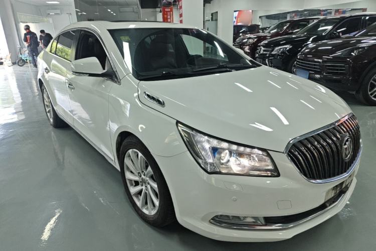 Used Buick LaCrosse 2014 2.0T SIDI Elite Tech Version Front Right 45 Deg