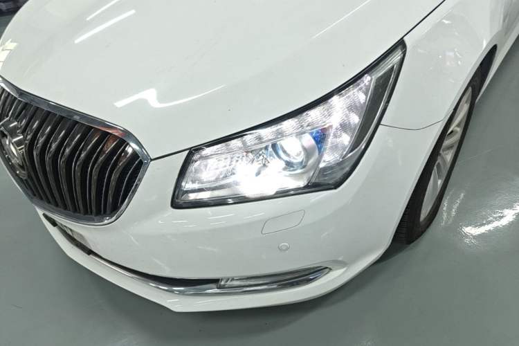 Used Buick LaCrosse 2014 2.0T SIDI Elite Tech Version Left Front Headlight