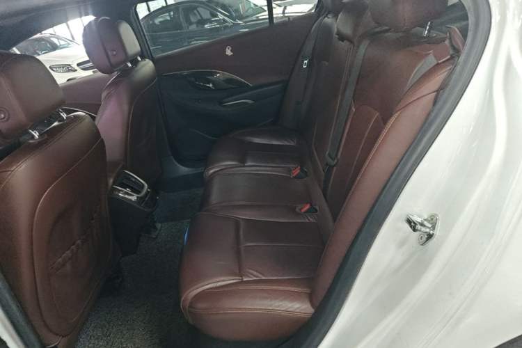 Used Buick LaCrosse 2014 2.0T SIDI Elite Tech Version Left Rear Seat