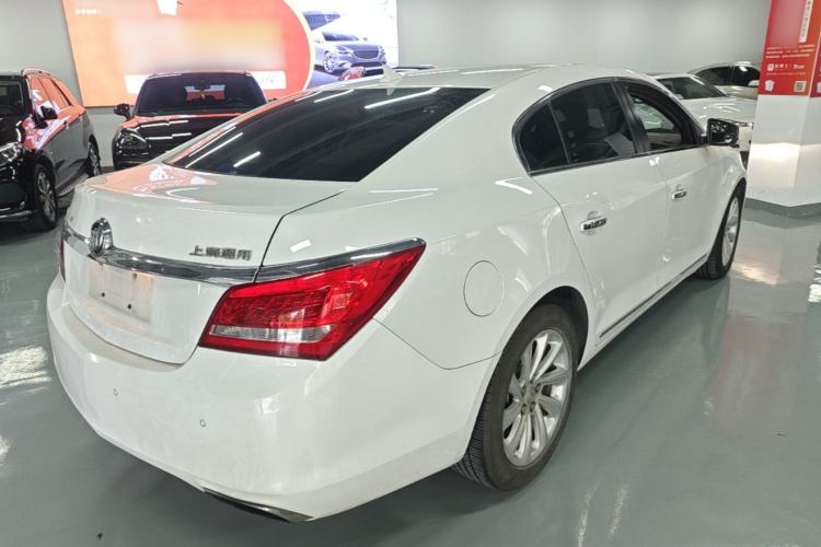 Used Buick LaCrosse 2014 2.0T SIDI Elite Tech Version Rear Right 45 Deg