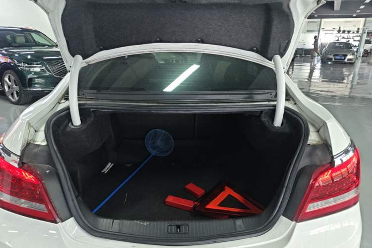 Used Buick LaCrosse 2014 2.0T SIDI Elite Tech Version Trunk