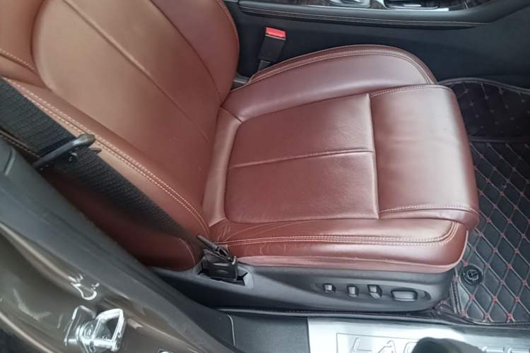 Used Buick LaCrosse 2014 2.0T SIDI Smart Luxury Flagship Edition Right Front Seat