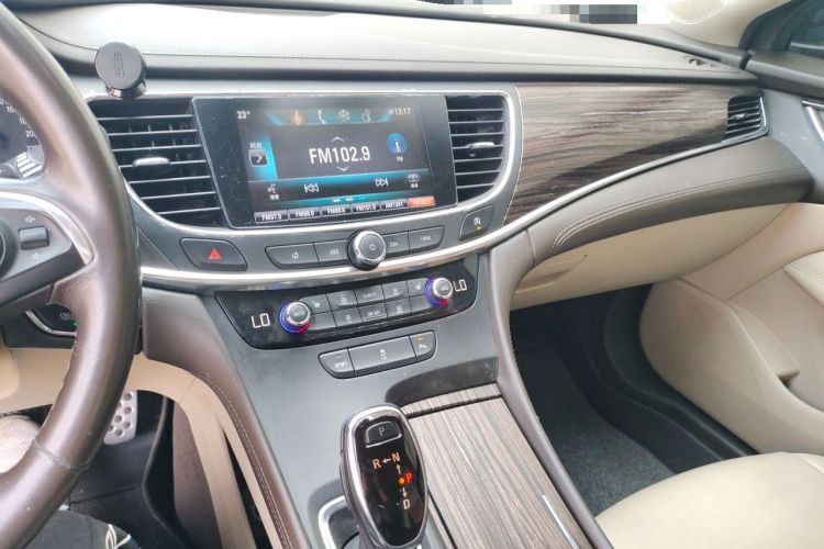 Used Buick LaCrosse 2016 20T Leading Model Audio And AC Panel
