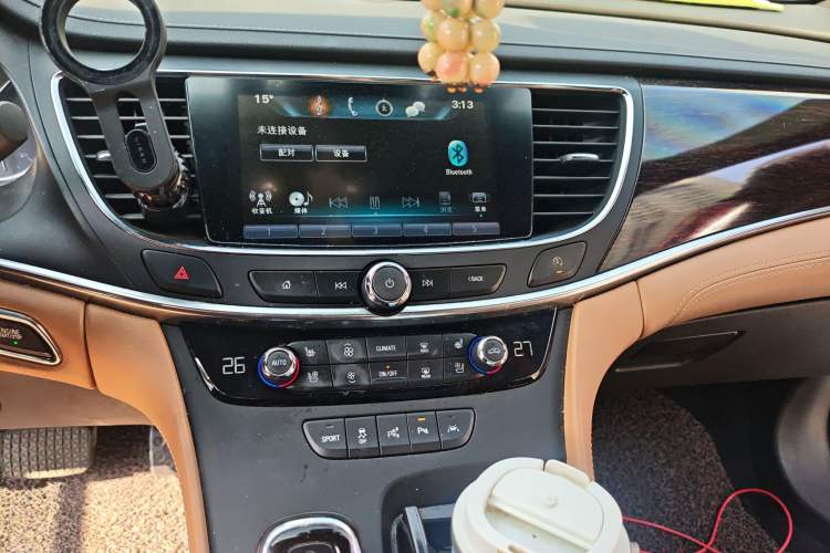 Used Buick LaCrosse 2016 20T Luxury Model Audio And AC Panel