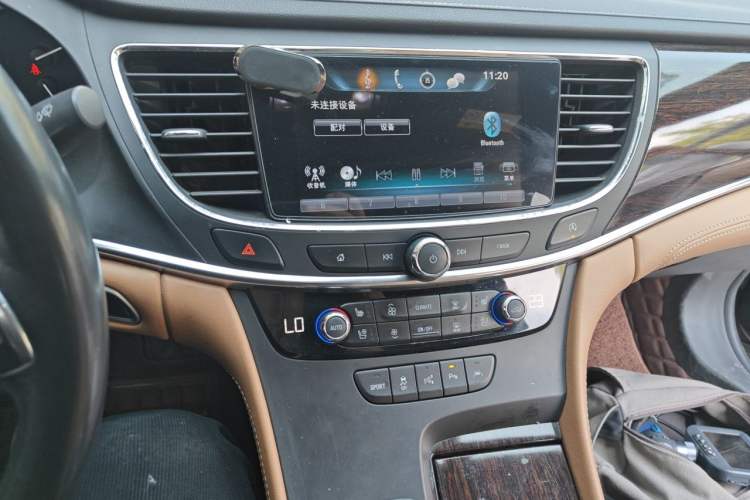 Used Buick LaCrosse 2016 20T Luxury Model Audio And AC Panel
