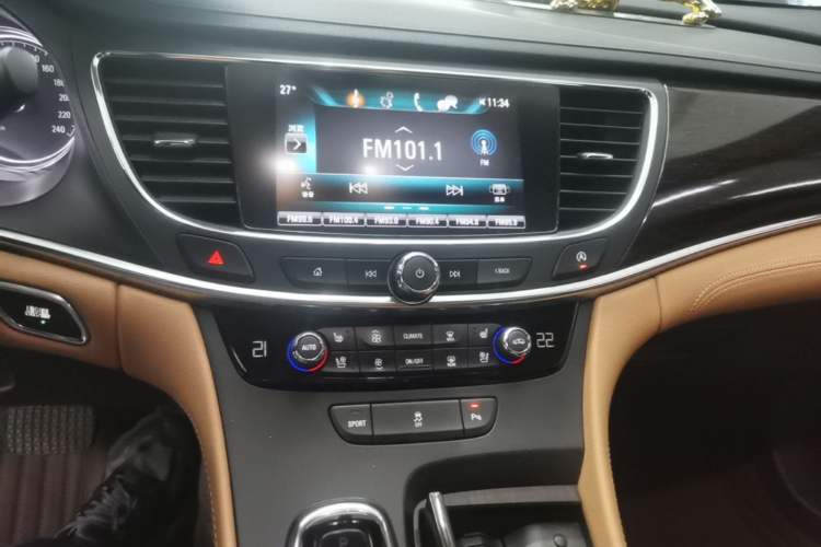Used Buick LaCrosse 2016 20T Elite Edition Audio And AC Panel
