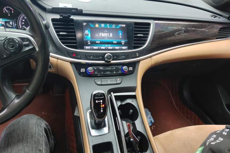Used Buick LaCrosse 2016 20T Elite Edition Audio And AC Panel