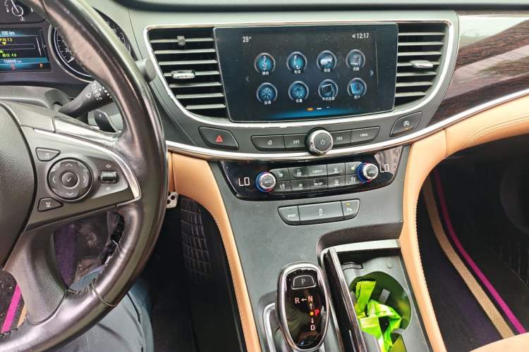 Used Buick LaCrosse 2016 20T Elite Edition Audio And AC Panel