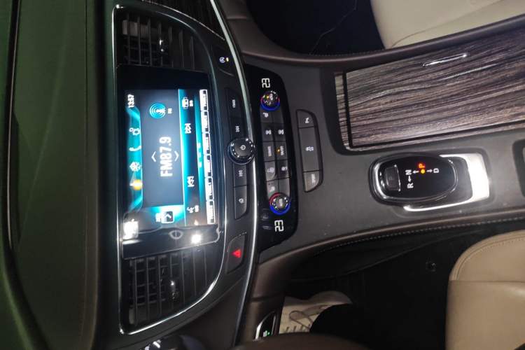 Used Buick LaCrosse 2016 Revised 20T Leading Edition Audio And AC Panel