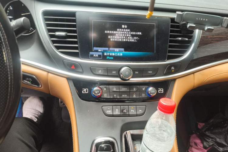 Used Buick LaCrosse 2016 20T Luxury Model Audio And AC Panel