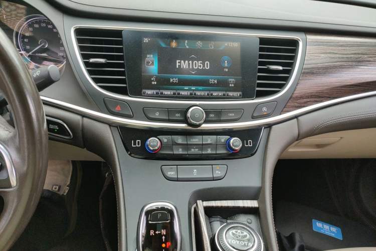 Used Buick LaCrosse 2016 Revised 20T Leading Edition Audio And AC Panel