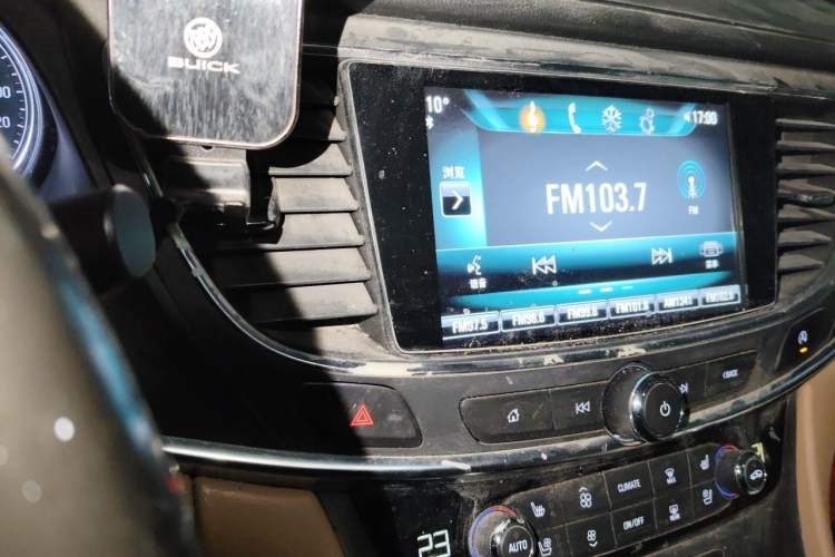 Used Buick LaCrosse 2016 20T Elite Edition Audio And AC Panel