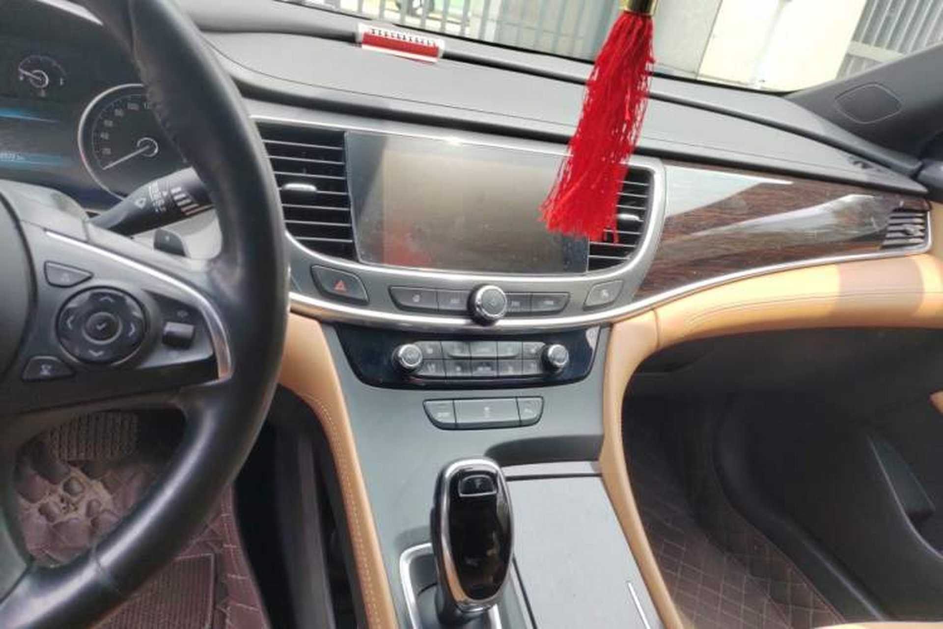 Used Buick LaCrosse 2016 20T Elite Edition Audio And AC Panel