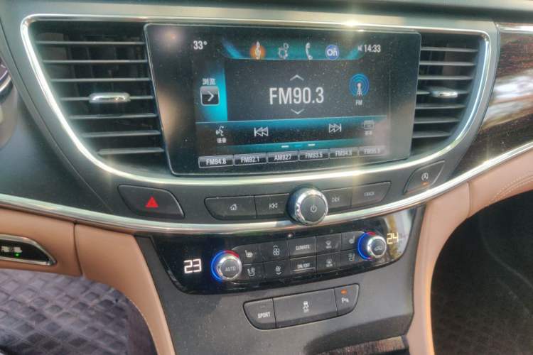 Used Buick LaCrosse 2016 20T Elite Edition Audio And AC Panel