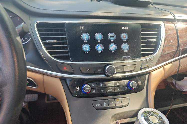 Used Buick LaCrosse 2016 20T Luxury Model Audio And AC Panel