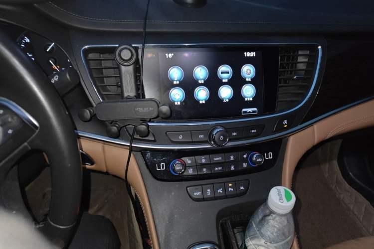 Used Buick LaCrosse 2016 20T Luxury Model Audio And AC Panel