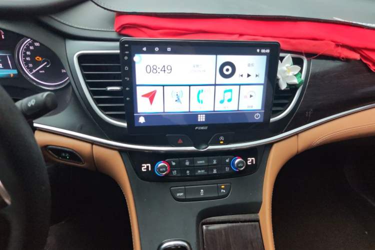 Used Buick LaCrosse 2016 20T Elite Edition Audio And AC Panel