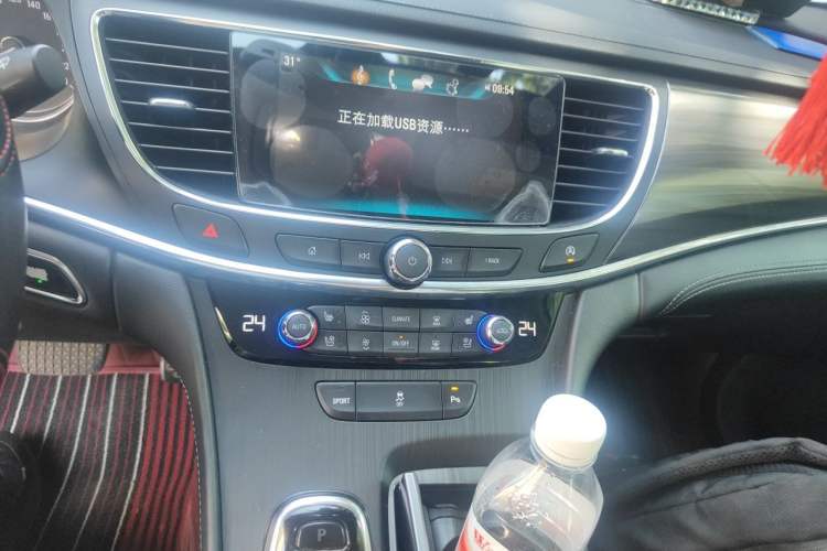 Used Buick LaCrosse 2016 20T Elite Edition Audio And AC Panel