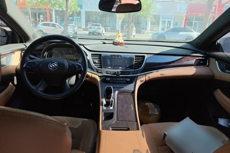 Used Buick LaCrosse 2016 20T Elite Edition Center Console