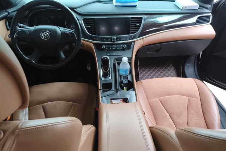 Used Buick LaCrosse 2016 20T Elite Edition Center Console