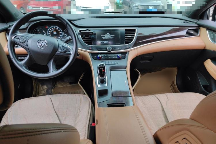Used Buick LaCrosse 2016 28T Luxury Version Center Console