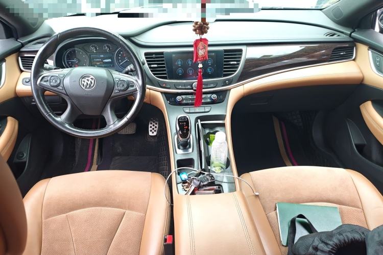 Used Buick LaCrosse 2016 20T Elite Edition Center Console