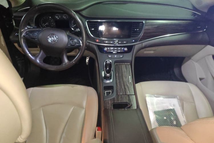 Used Buick LaCrosse 2016 Revised 20T Leading Edition Center Console