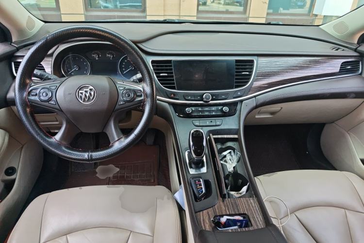 Used Buick LaCrosse 2016 20T Leading Model Center Console