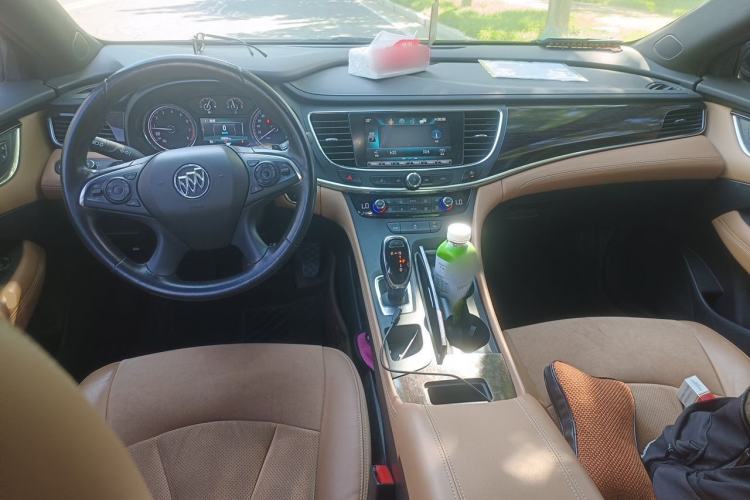 Used Buick LaCrosse 2016 20T Elite Edition Center Console