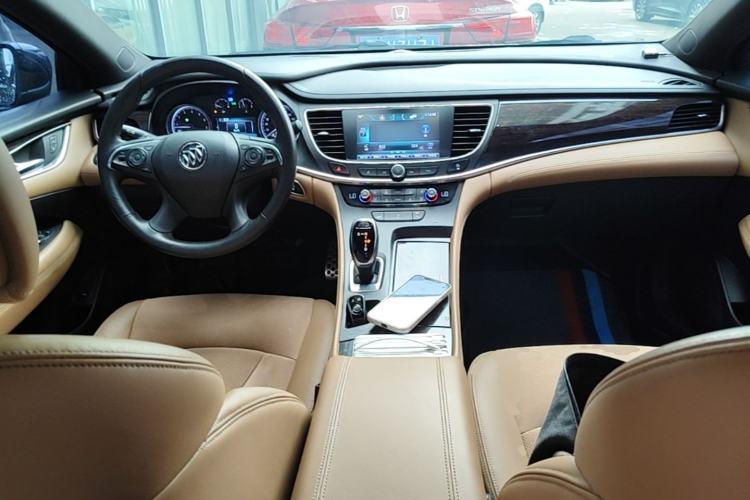 Used Buick LaCrosse 2016 20T Elite Edition Center Console