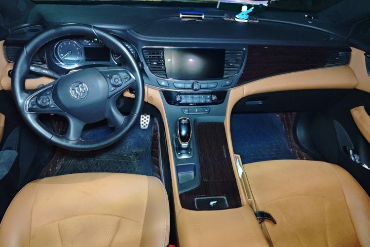 Used Buick LaCrosse 2016 20T Elite Edition Center Console