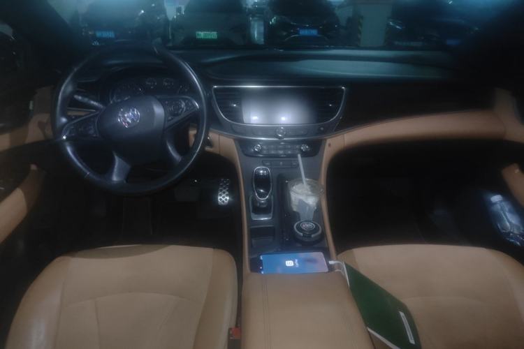Used Buick LaCrosse 2016 28T Elite Model Center Console
