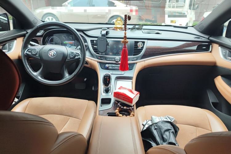 Used Buick LaCrosse 2016 20T Elite Edition Center Console