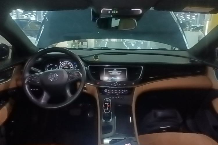 Used Buick LaCrosse 2016 20T Luxury Model Center Console